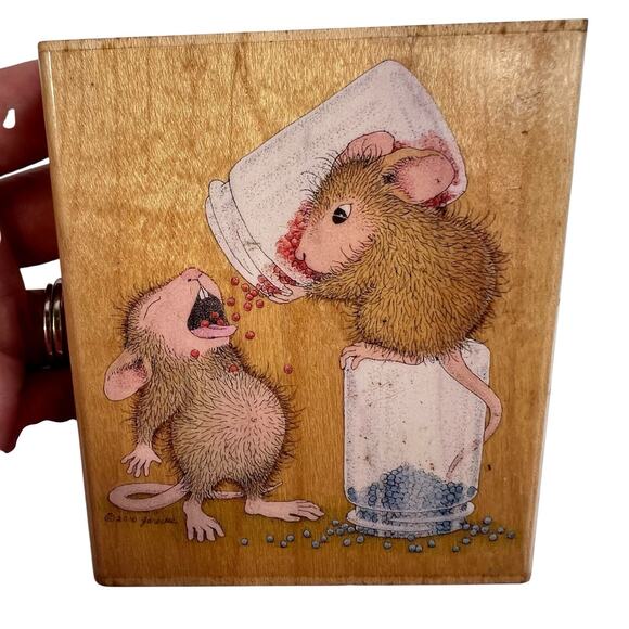 House Mouse Stamp Balanced Diet Stampabilities House-mouse Mounted Rubber Stamp - Picture 2 of 11